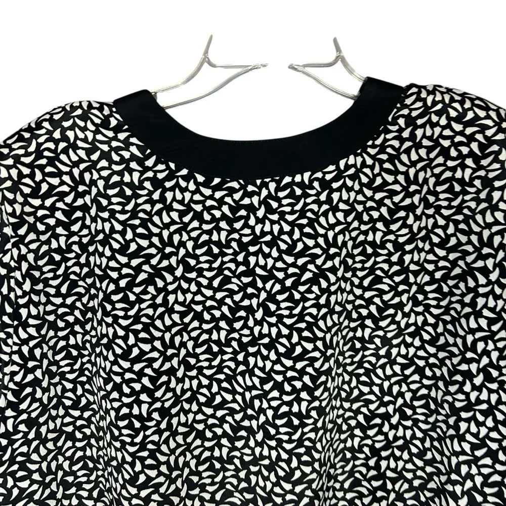 Andrea Gayle Black White Print Blouse Size XL Button Front Top - Picture 2 of 11